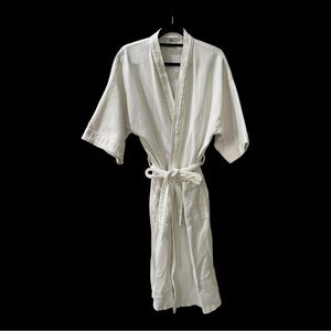 Chelsea Mens White Waffle Knit Robe with Tie Belt NWT